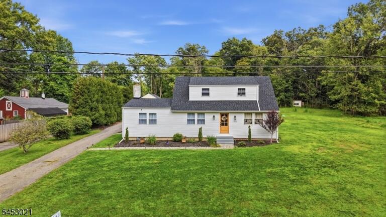 Property listing MLS 4046277 photo 33
