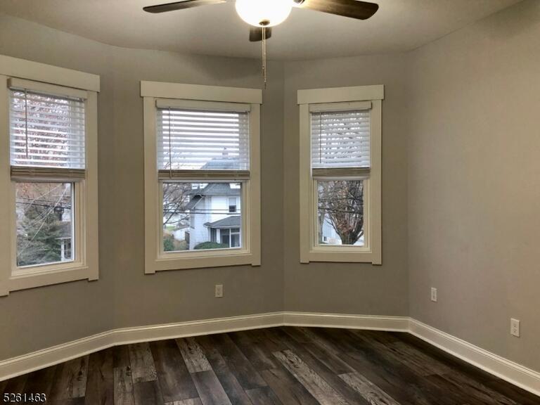 Property listing MLS 4046379 photo 4