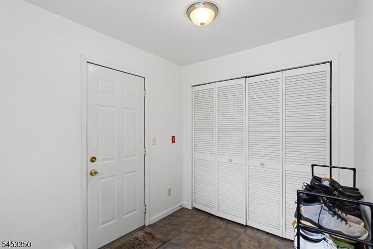 Property listing MLS 4046417 photo 4