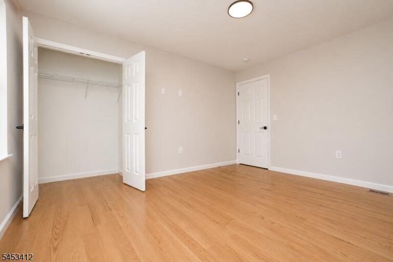 Property listing MLS 4046476 photo 15