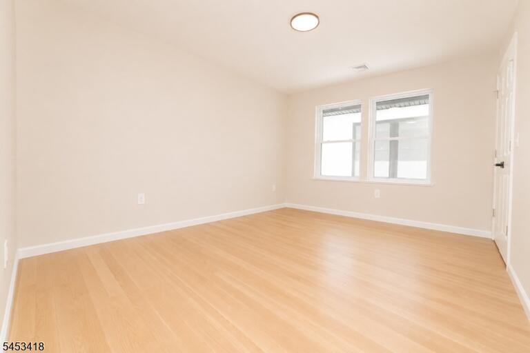 Property listing MLS 4046479 photo 13
