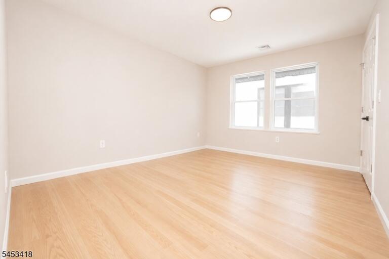 Property listing MLS 4046479 photo 14
