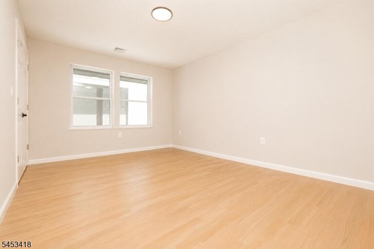Property listing MLS 4046479 photo 15