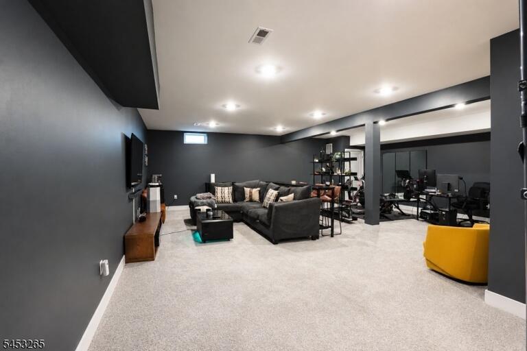 Property listing MLS 4046566 photo 5