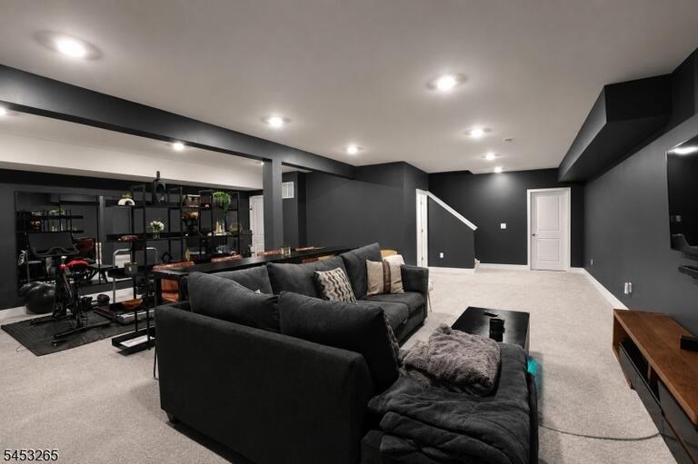 Property listing MLS 4046566 photo 6