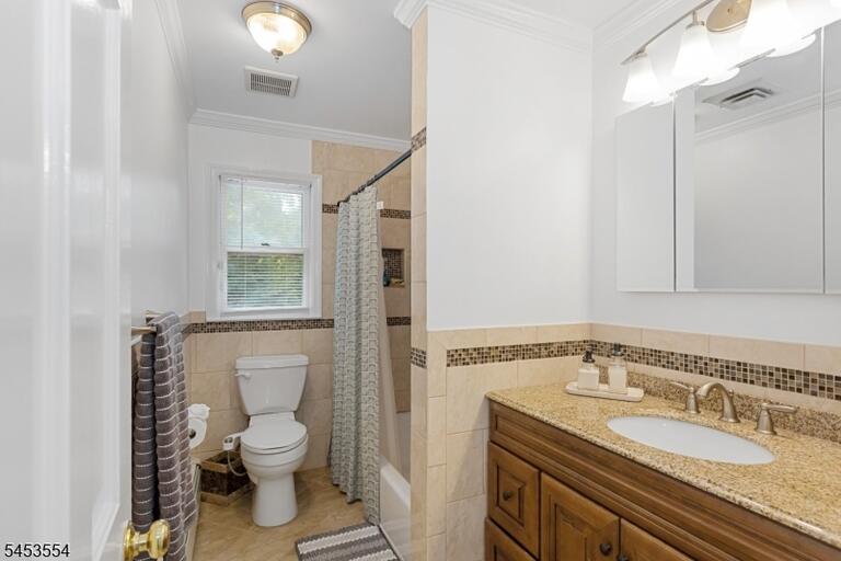 Property listing MLS 4046601 photo 17