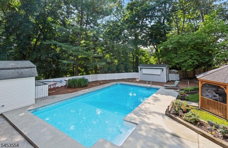 Property listing MLS 4046601 photo 35