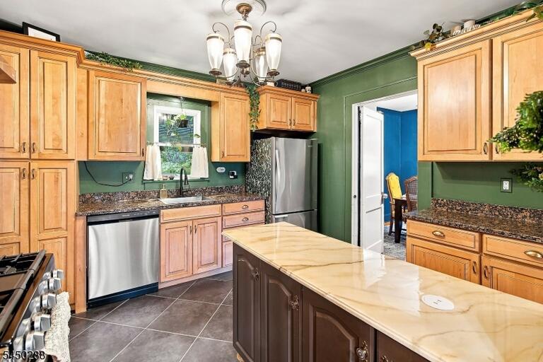 Property listing MLS 4046615 photo 12