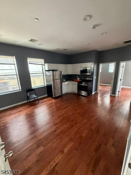 Property listing MLS 4046728 photo 1