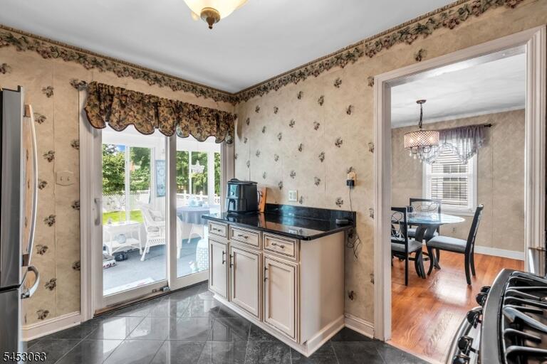 Property listing MLS 4046756 photo 14