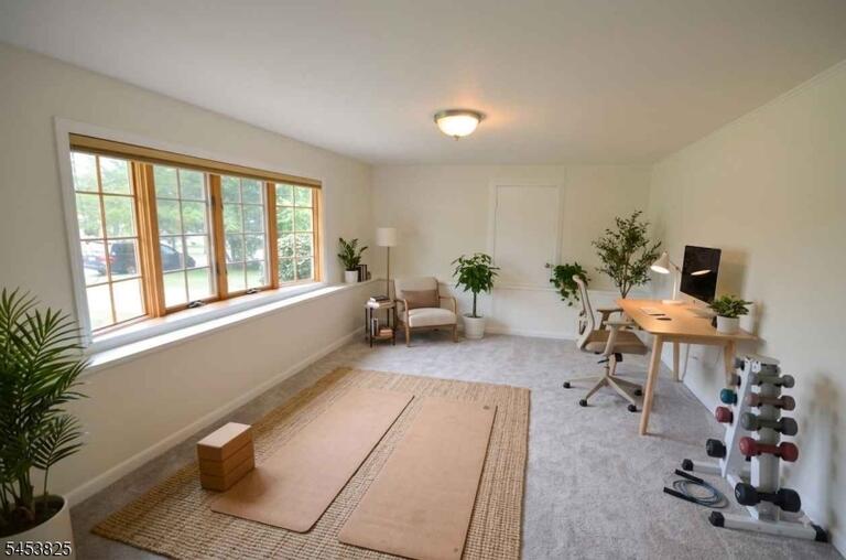 Property listing MLS 4046858 photo 9