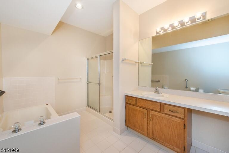 Property listing MLS 4046863 photo 17
