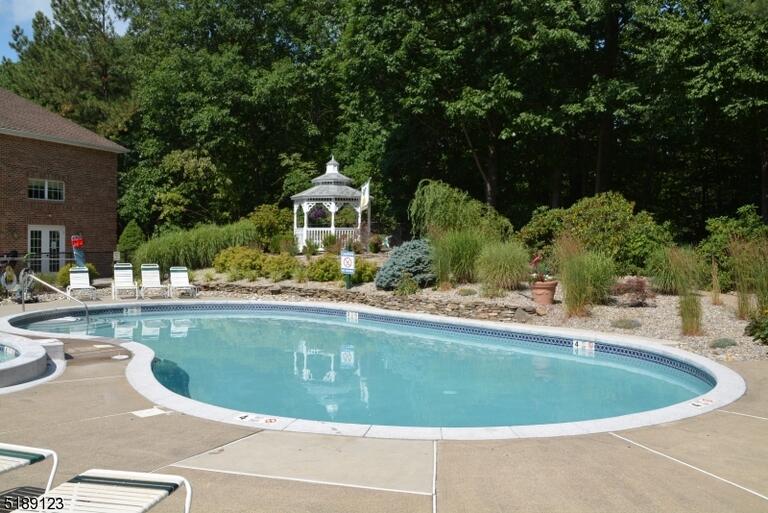 Property listing MLS 4046863 photo 36
