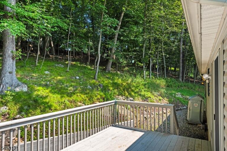 Property listing MLS 4046875 photo 15