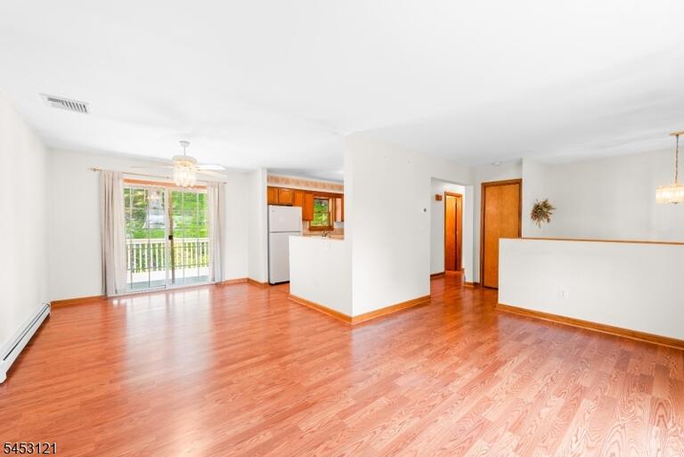 Property listing MLS 4046875 photo 4