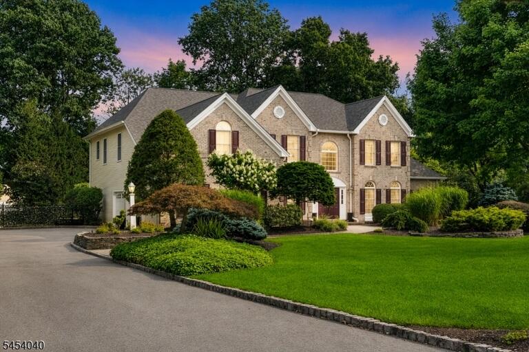 Property listing MLS 4047041 photo 2