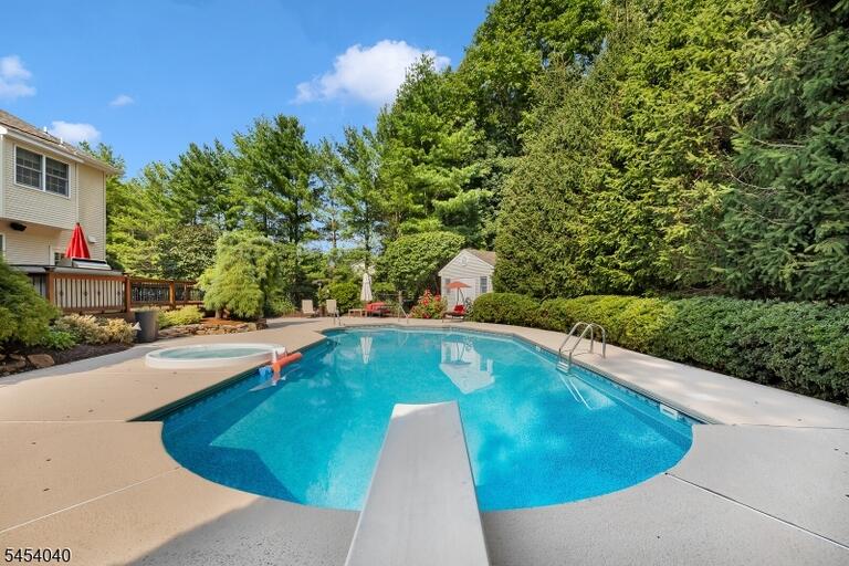Property listing MLS 4047041 photo 41