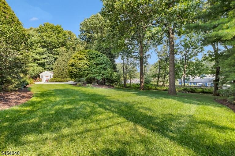 Property listing MLS 4047041 photo 45