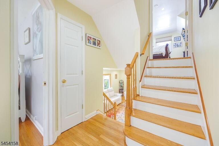 Property listing MLS 4047145 photo 9