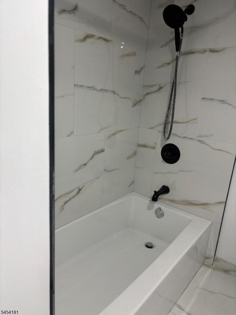Property listing MLS 4047160 photo 7