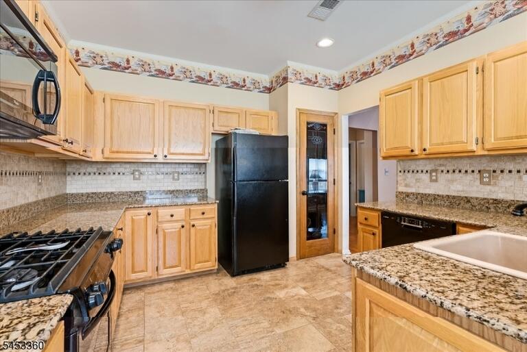 Property listing MLS 4047273 photo 7