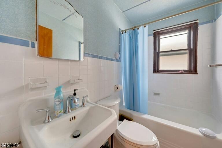 Property listing MLS 4047313 photo 11