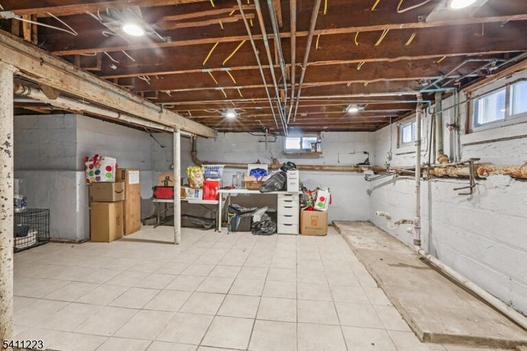 Property listing MLS 4047322 photo 30