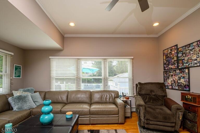 Property listing MLS 4047535 photo 19