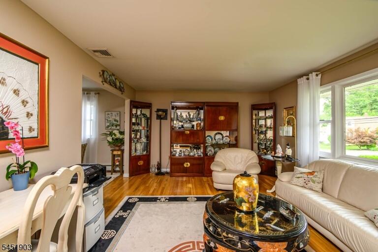 Property listing MLS 4047535 photo 20