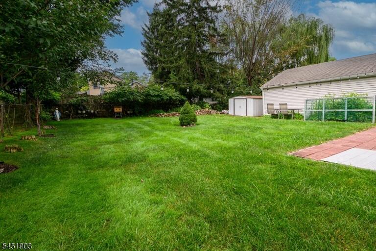 Property listing MLS 4047535 photo 9