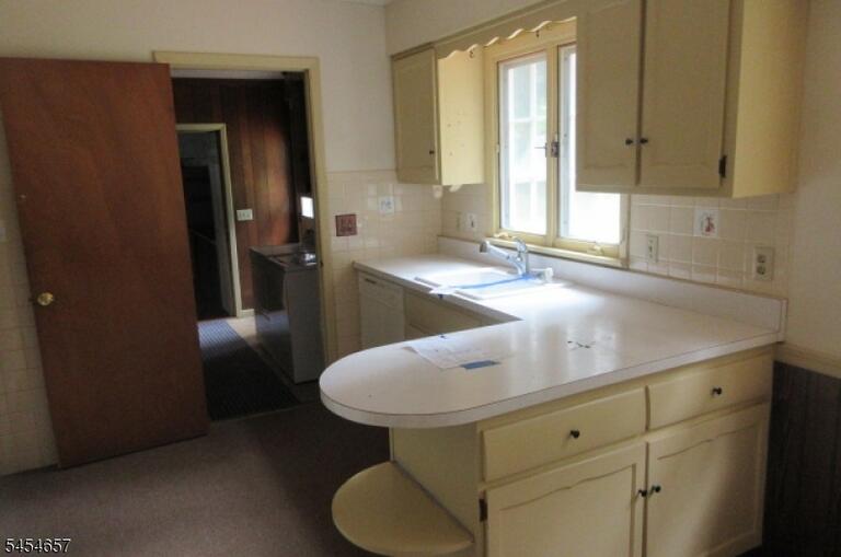 Property listing MLS 4047542 photo 8
