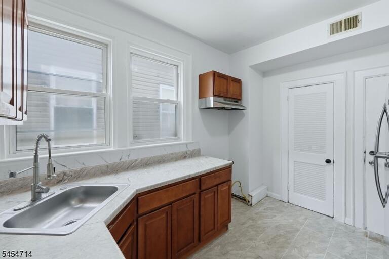 Property listing MLS 4047609 photo 15