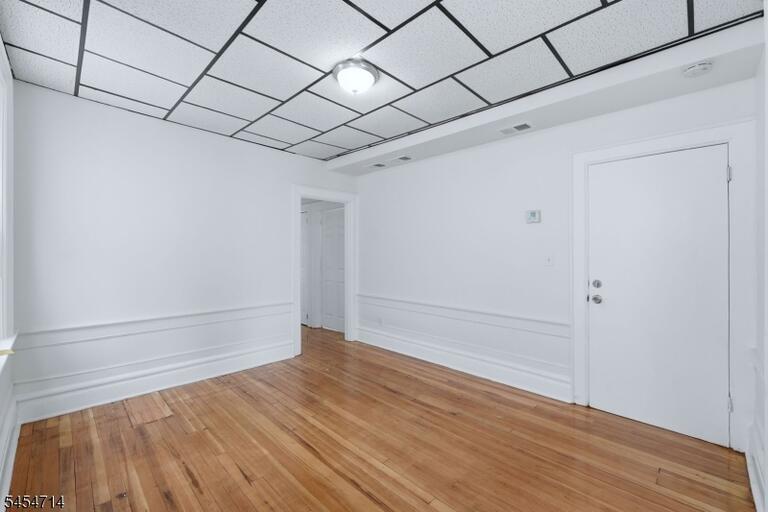 Property listing MLS 4047609 photo 3