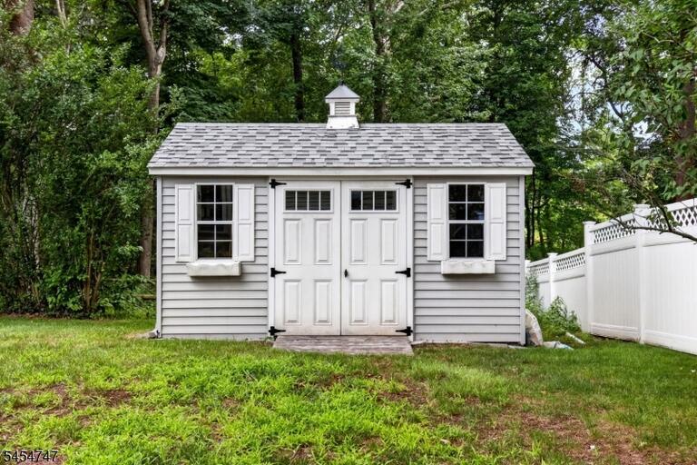 Property listing MLS 4047618 photo 28
