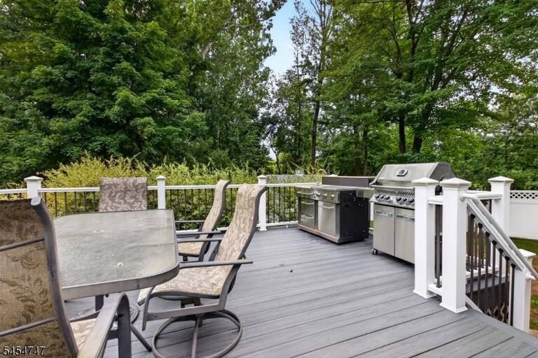 Property listing MLS 4047618 photo 31