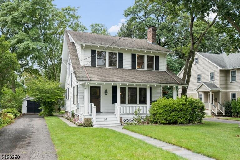 Property listing MLS 4047704 photo 1
