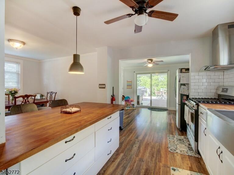 Property listing MLS 4047766 photo 5