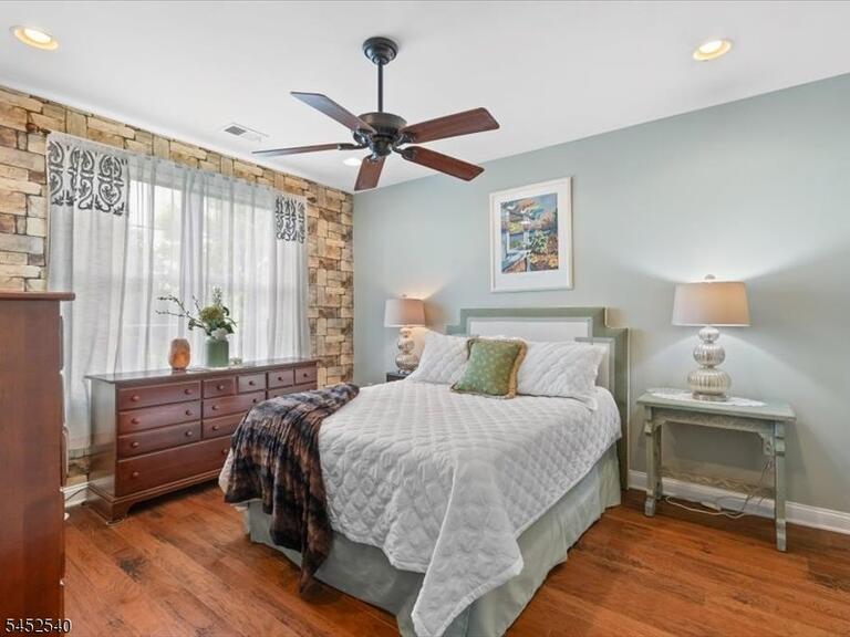 Property listing MLS 4047786 photo 10