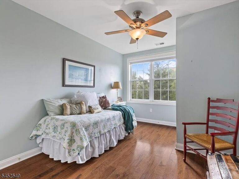Property listing MLS 4047786 photo 15