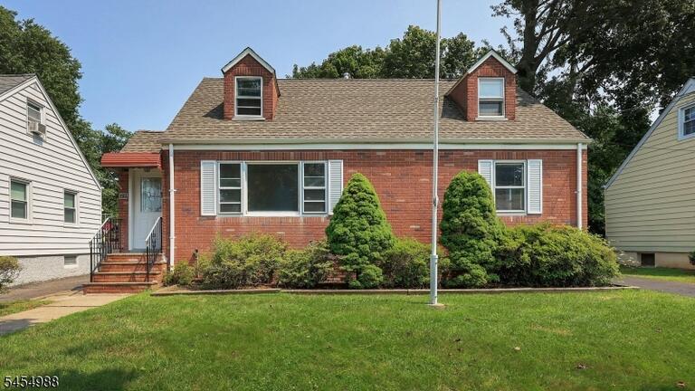 Property listing MLS 4047843 photo 1