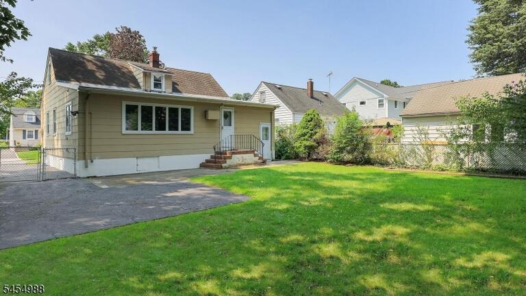 Property listing MLS 4047843 photo 25