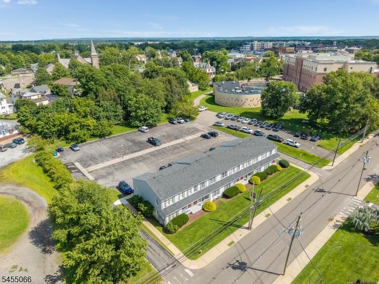 image-4047892-33.jpeg