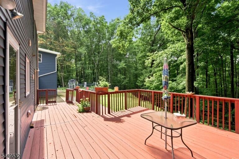 Property listing MLS 4047984 photo 17