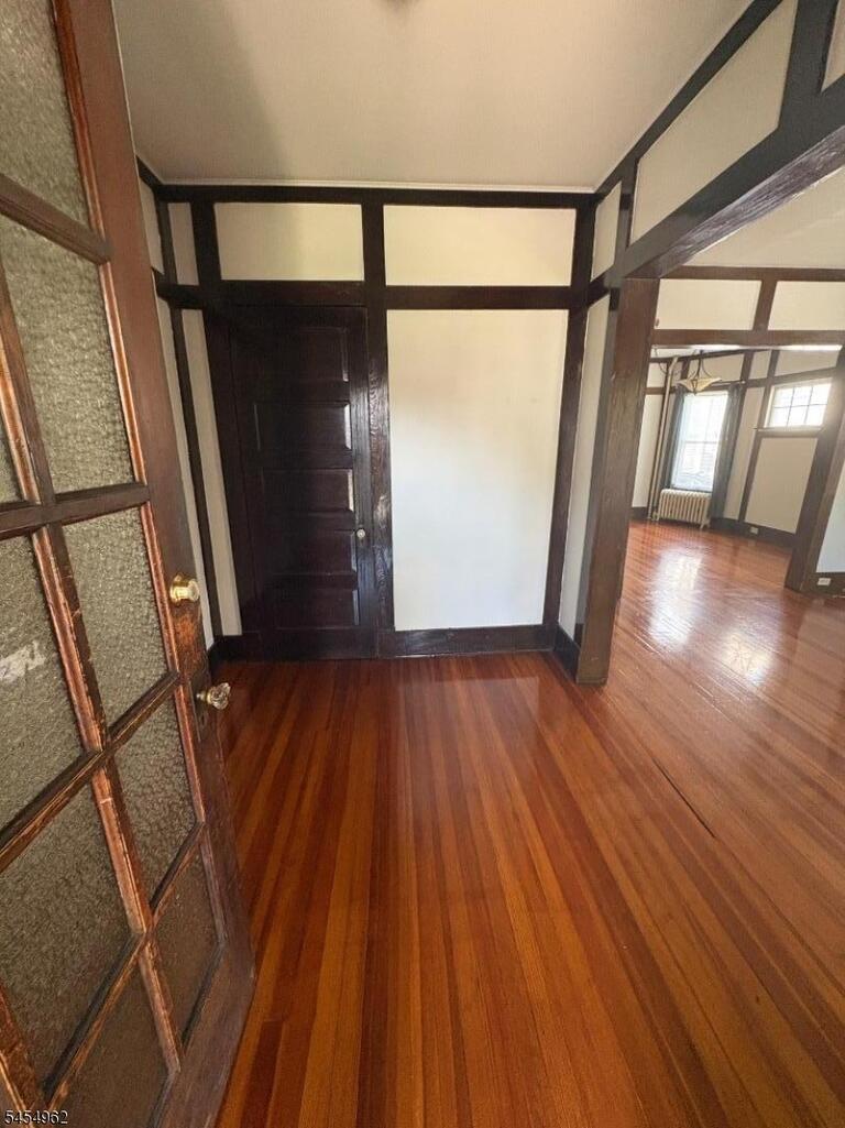 Property listing MLS 4048060 photo 2
