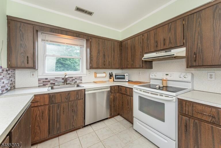 Property listing MLS 4048099 photo 14