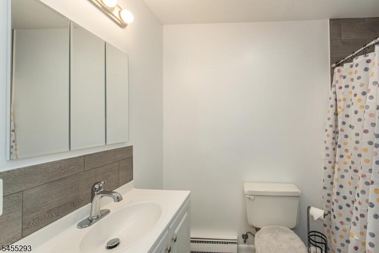 Property listing MLS 4048099 photo 23