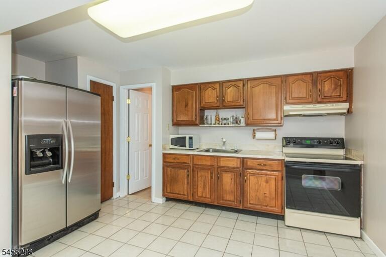 Property listing MLS 4048099 photo 29