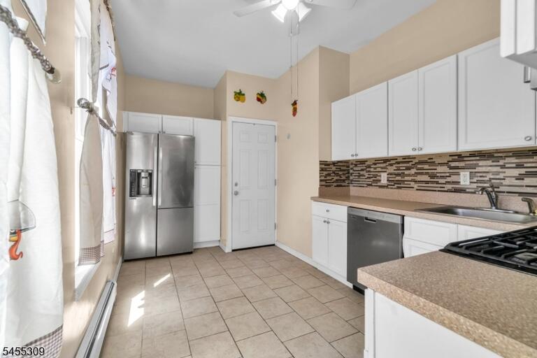 Property listing MLS 4048110 photo 26