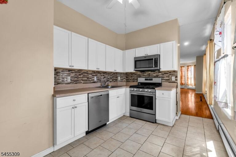 Property listing MLS 4048110 photo 28