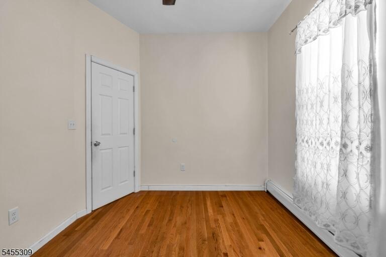 Property listing MLS 4048110 photo 30
